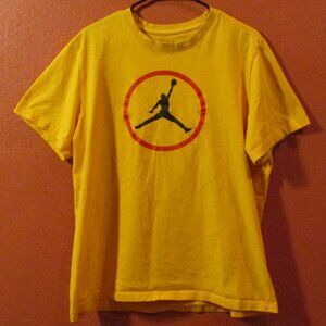Jordan Men X Large Yellow Red Black White Graphic Airman Short Sleeve Shirt